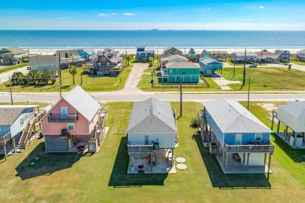 A la foto es mostra l'objecte Ocean Pearl - Bay AND Gulf Views Near Beach situat a la ciutat de Surfside Beach.