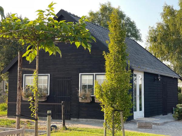 Na zdjęciu widoczny jest obiekt Holiday home położony w mieście Arriën.