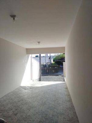 Nella foto è visibile l'oggetto casa para alugar Blumenau SC situato nella città di Blumenau.