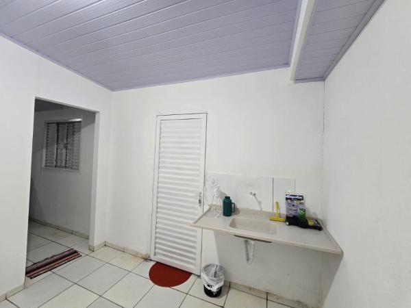 På billedet ses objektet Kit net rua amarelo beliggende i byen Primavera do Leste.