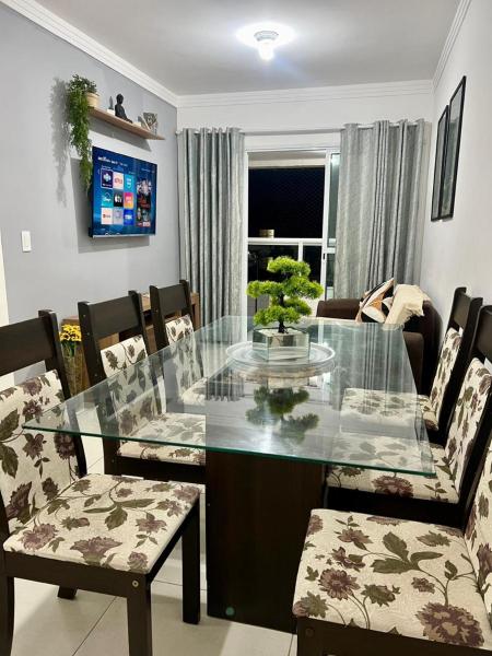 A la foto es mostra l'objecte Apartamento pé na areia situat a la ciutat de Mongaguá.