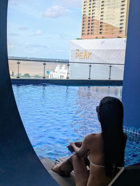 Claudio Homestay - 13th Floor, Pool, Gym, Steam Room, Hot Tub, Phnom Penh