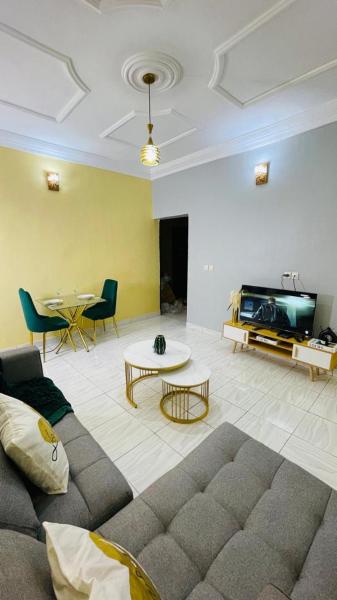 A la foto es mostra l'objecte NT Dreamhouse situat a la ciutat de Mfou.