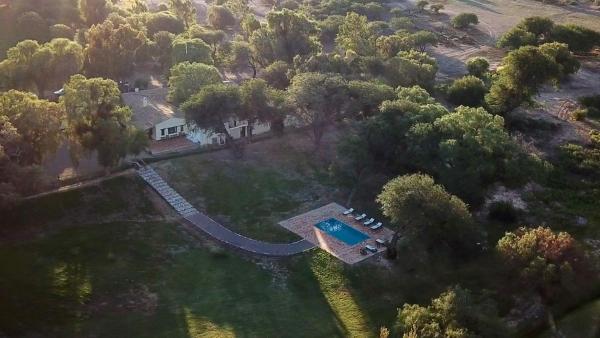 写真にはAngastaco市にあるEstancia Banda Grande - horse & hiking safarisが写っています。