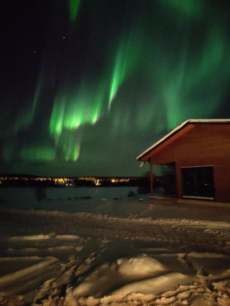 Op de foto is het object Villa Ounasjoki te zien, gelegen in de stad Nivankylä.