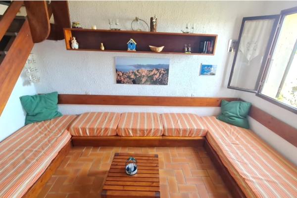 A la foto es mostra l'objecte House with pool and tennis court in Porticcio situat a la ciutat de Guarguale.