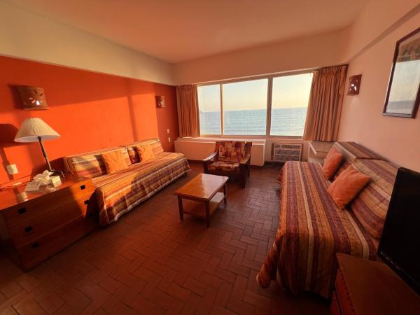 Islas del Sol photo 3
