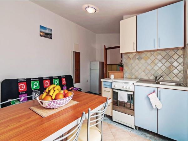Apartments Hak - Two Bedroom Apartment With Terrace And Sea View - Vir, Kroatien