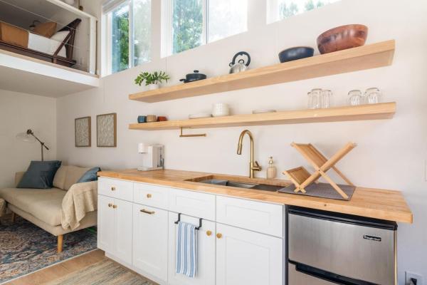Foto 3: BoHo Tiny Home - Walkable to the Best of East Austin