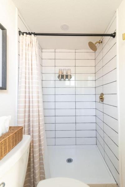 Foto 6: BoHo Tiny Home - Walkable to the Best of East Austin