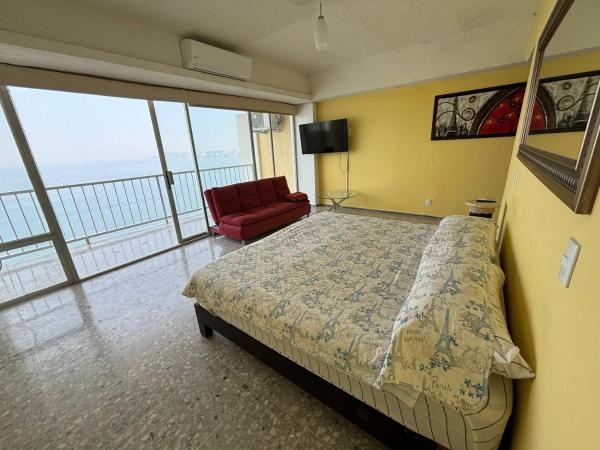 På billedet ses objektet Condominio playa dorada beliggende i byen Acapulco.