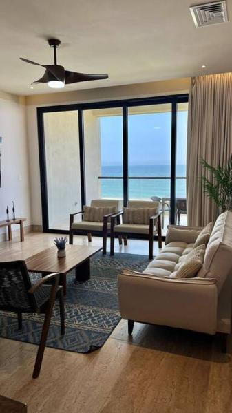 En la foto se muestra el objeto Departamento de lujo con vista increíble al mar ubicado en la ciudad de Miramar.