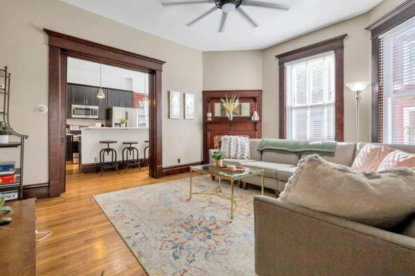 A la foto es mostra l'objecte 4 Bed Townhome near Goodale Park situat a la ciutat de Columbus.