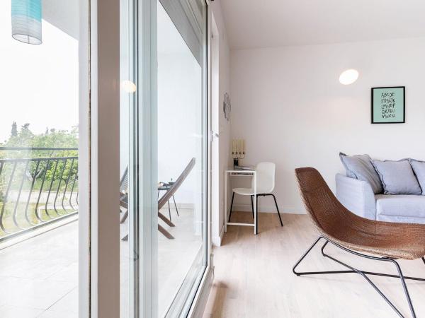 En la foto se muestra el objeto Apartment Black & White ST - Comfort Two Bedroom Apartment with Balcony ubicado en la ciudad de Split.