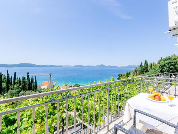 A la foto es mostra l'objecte Apartments Cypress Sea Cove - Premium Studio Apartment with Balcony and Sea View A2 situat a la ciutat de Slano.