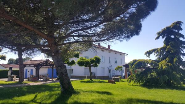 A la foto es mostra l'objecte Villa Victoria situat a la ciutat de Le Sequestre.
