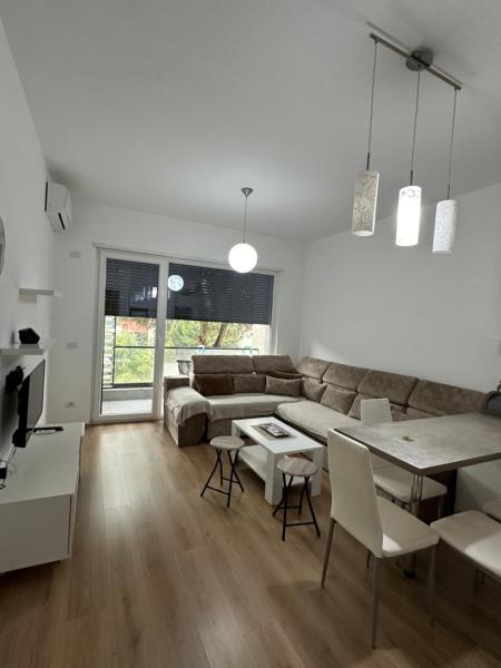 Na fotografii je vidět objekt Blue Sky Apartment 1 nacházející se ve městě Durrës.