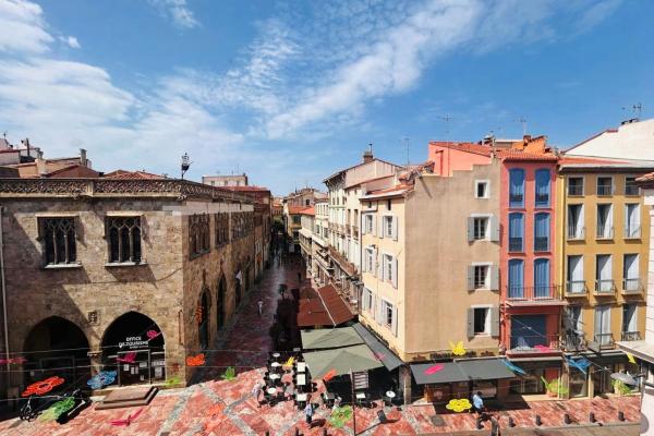 A la foto es mostra l'objecte La Loge Cœur de Ville WIFI situat a la ciutat de Perpinyà.