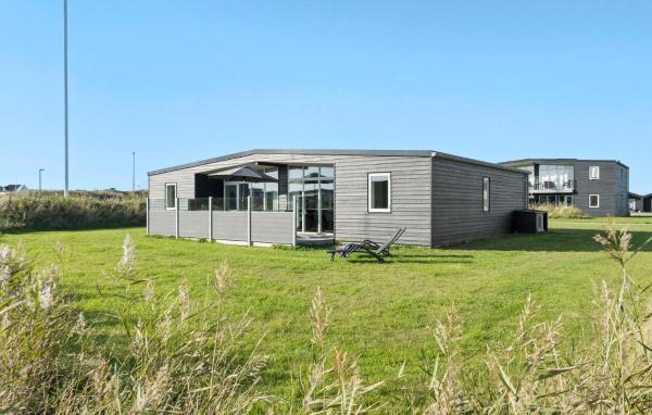 Four-bedroom Holiday Home In Ringkobing - Søndervig