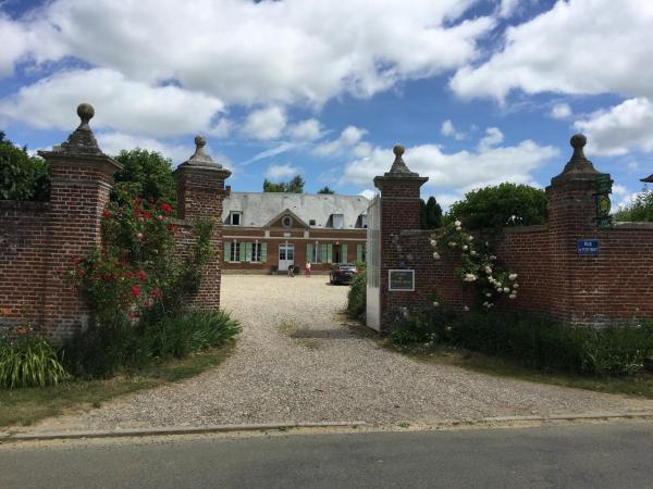 A la foto es mostra l'objecte La Grange de l'Aube Epine situat a la ciutat de Blicourt.