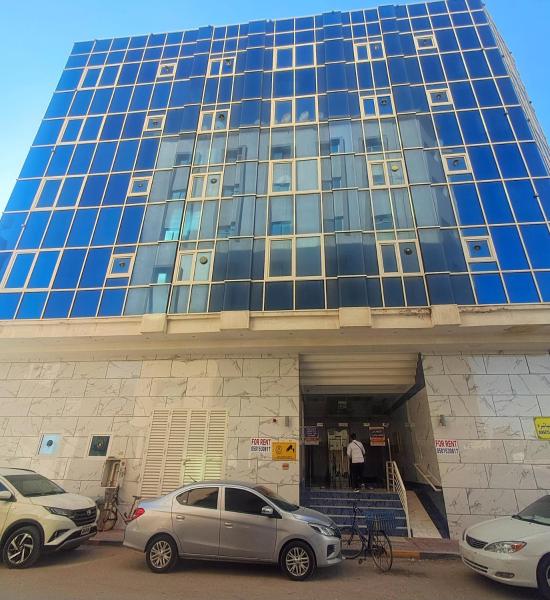 Na fotografii je vidět objekt Furnished studio apartment nacházející se ve městě Adžmán.