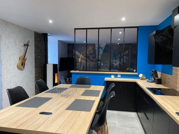 På billedet ses objektet Jolie maison rénovée beliggende i byen Forcey.