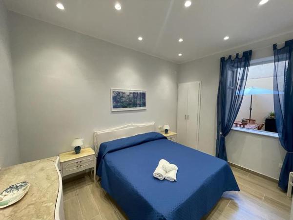 En la foto se muestra el objeto Casa Lia ubicado en la ciudad de Palermo.