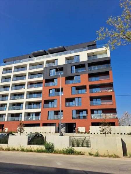 Na zdjęciu widoczny jest obiekt Apartament Cegiełka Mielec położony w mieście Partynia.