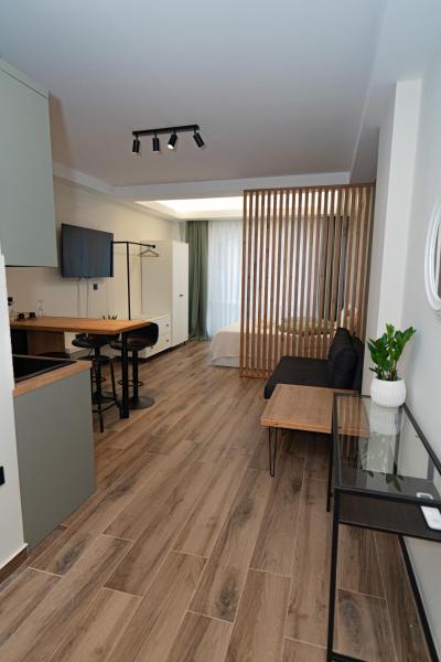 Room115, Saloniki