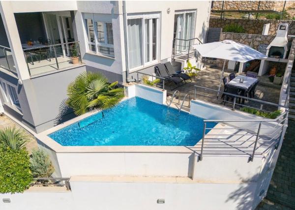 Apartment Sasso Bianco With The Private Pool - Malinska