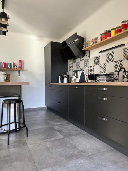 A la foto es mostra l'objecte Villa Saint Martin situat a la ciutat de Malemort-du-Comtat.