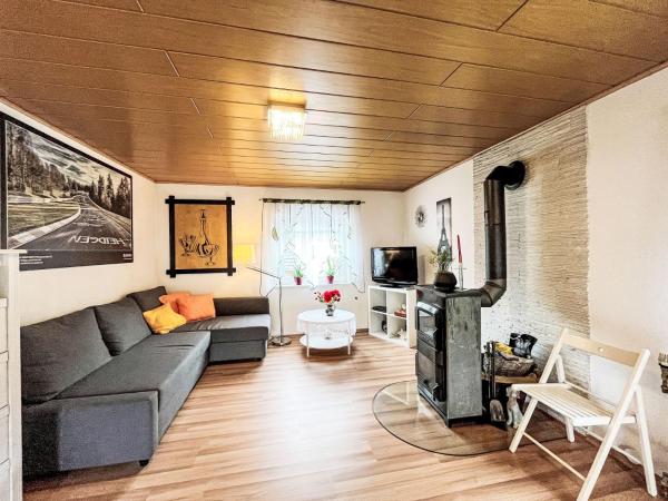 Na zdjęciu widoczny jest obiekt Apartment Ferienwohnung Renata 1 nahe Nürburgring by Interhome położony w mieście Quiddelbach.