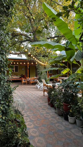 Na fotografii je vidět objekt Green Yard boutique guesthouse nacházející se ve městě Taškent.