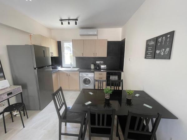 Mari House-close to the beach, Paphos