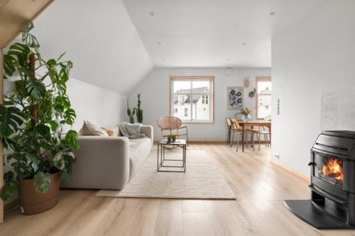 A la foto es mostra l'objecte Charming Town House with a cozy loft situat a la ciutat de Guleng.