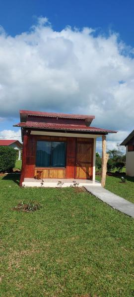 Na fotografii je vidět objekt Cabinas Río celeste nacházející se ve městě Upala.