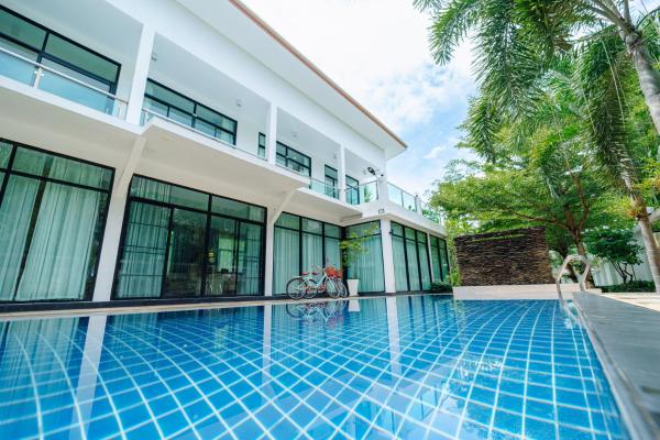 A la foto es mostra l'objecte Rich Pool Villa Phang Nga situat a la ciutat de Khok Kloi.