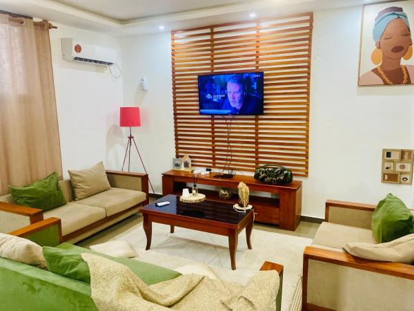 Kuvassa näkyy kohde Nid douillet, joka sijaitsee kaupungissa Bassa.