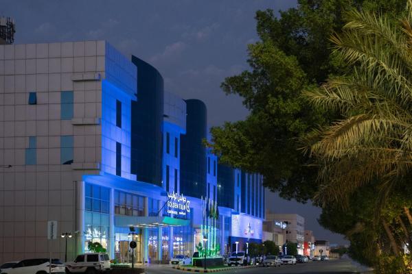 Nella foto è visibile l'oggetto Golden Tulip Hotel Buraidah Al Qassim situato nella città di Buraydah.