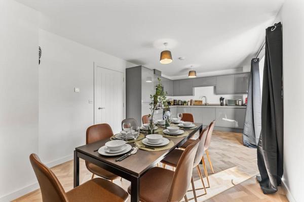 A la foto es mostra l'objecte Large and Stylish Abode in Nottingham - Sleeps 15 situat a la ciutat de Papplewick.