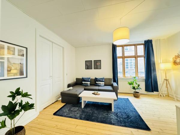 Foto 3: aday - Beautiful 3 bedrooms apartment on Jomfru AneGade