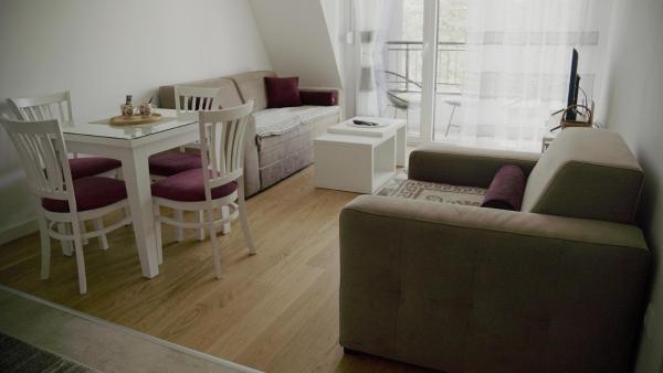 På bildet vises objektet Sova apartman 2 som ligger i byen Divčibare.