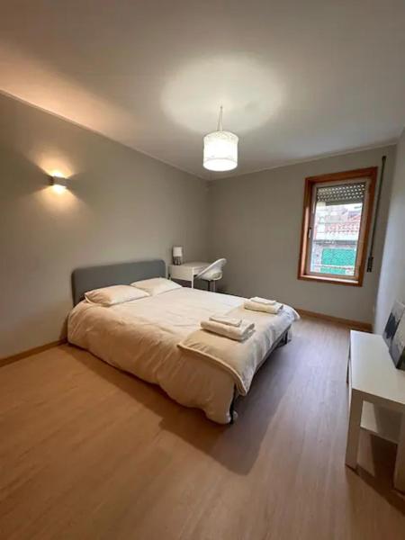 La photo montre l'objet Pereira Azurara 3 quarto 1D situé dans la ville de Póvoa de Varzim.