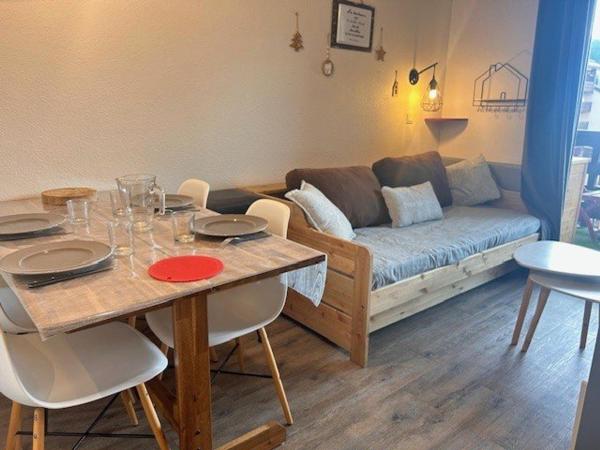 A la foto es mostra l'objecte Studio cabine 5 pers à Risoul, pied des pistes et proche navette - FR-1-330-582 situat a la ciutat de Risoul.