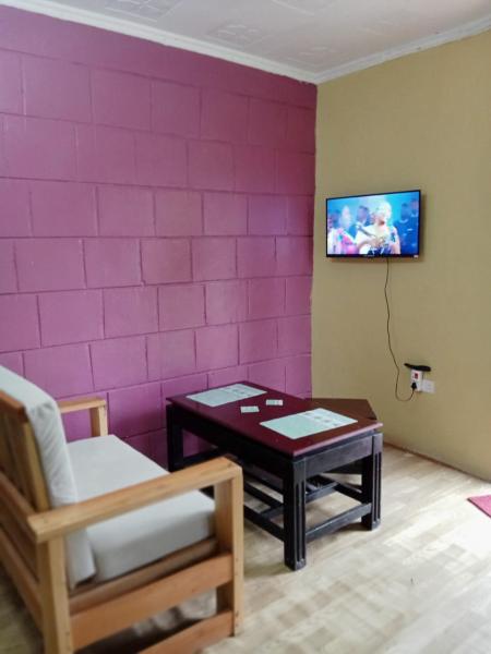 Na foto é possível ver o objeto Tiny Haven localizado na cidade de Bungoma.