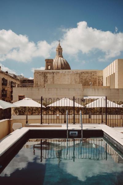Kuvassa näkyy kohde San Karlu, joka sijaitsee kaupungissa Valletta.