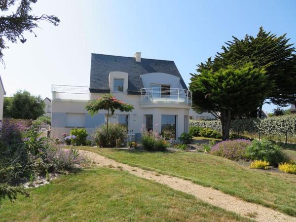 På billedet ses objektet Magnifique maison face à la mer beliggende i byen Kervoyal.