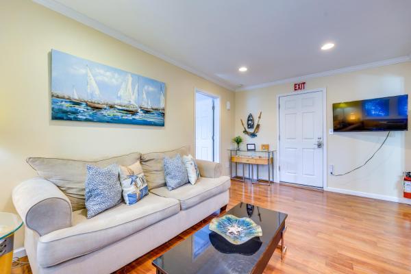 På bildet vises objektet Heart of Historic District: Pet-Friendly Home! som ligger i byen St. Augustine.