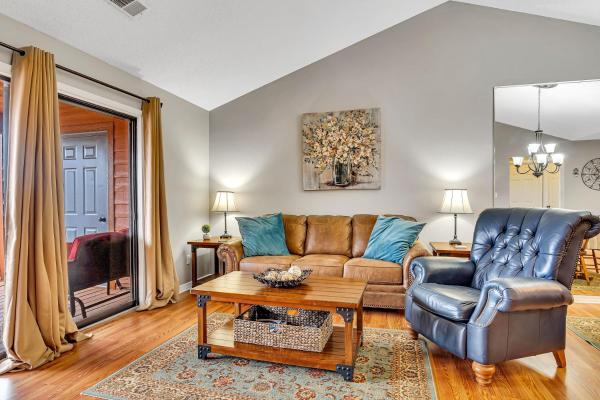 A la foto es mostra l'objecte Pointe of View condo situat a la ciutat de Branson.