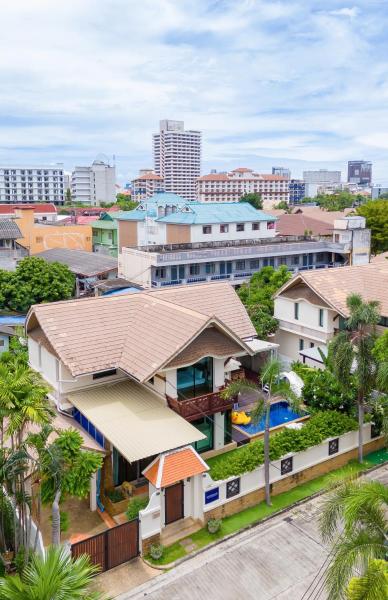 Amazing Natcha Villa - Pattaya